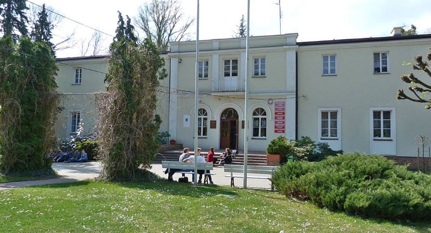 Szkoła w rękach ministra