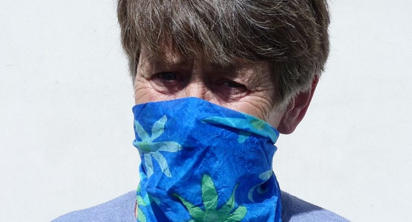 Maseczka czy chusteczka?