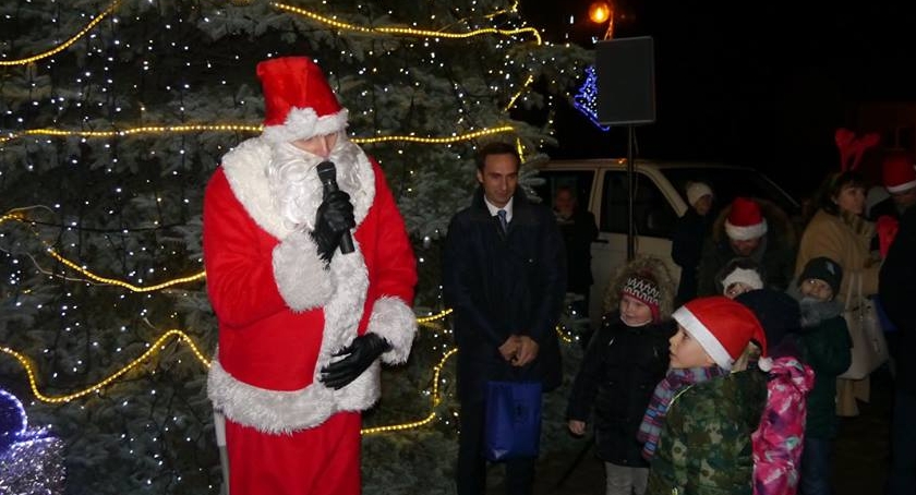 Uroczyste zapalenie światełek na choince - fotorelacja