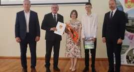 Najlepsi uczniowie nagrodzeni