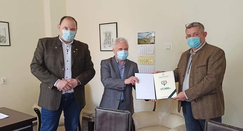 Myśliwi wsparli finansowo skierniewicki szpital 