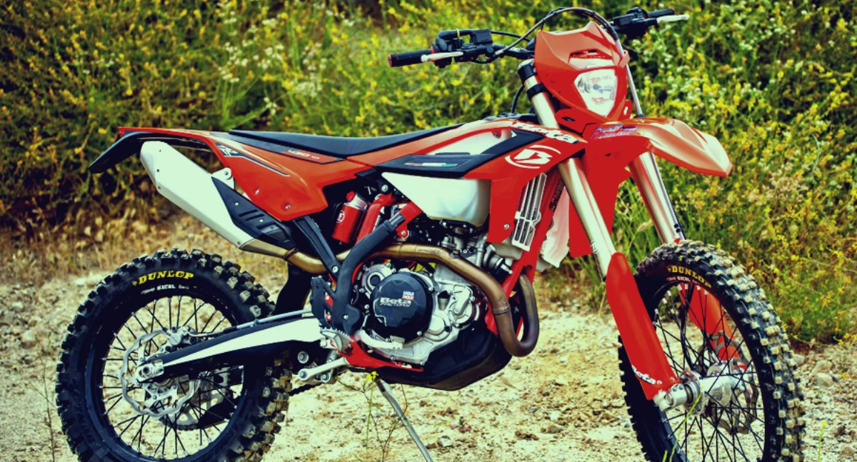 Najlepsze motocykle do rajdów off-road: Jakie modele dominują na trasach?