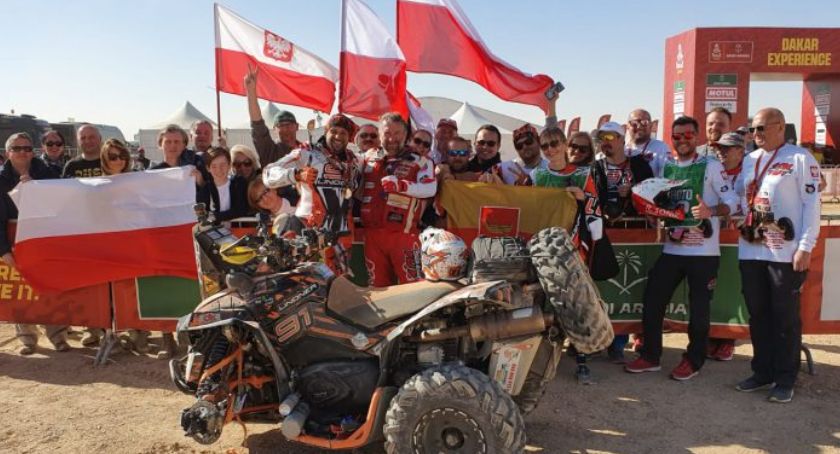 Rafał Sonik na podium Rajdu Dakar 