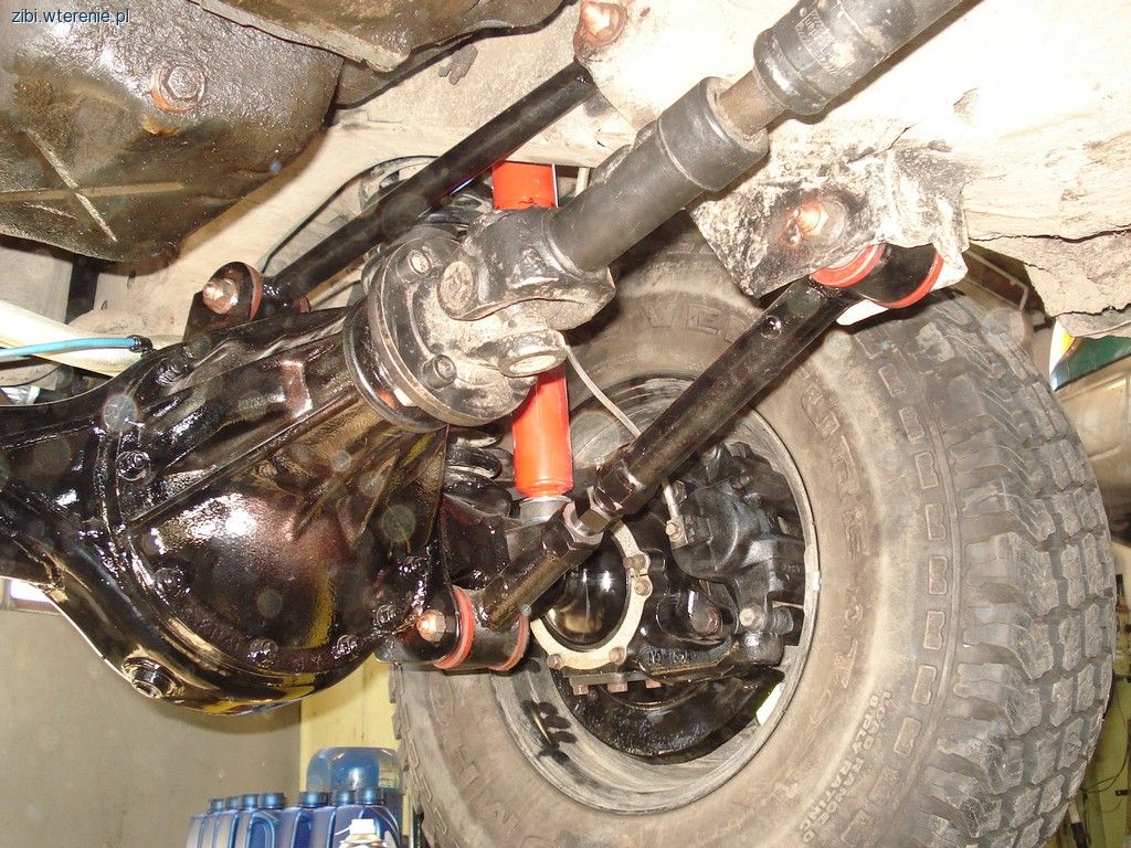 Jeep Grand Cherokee ZJ z mostami Patrola