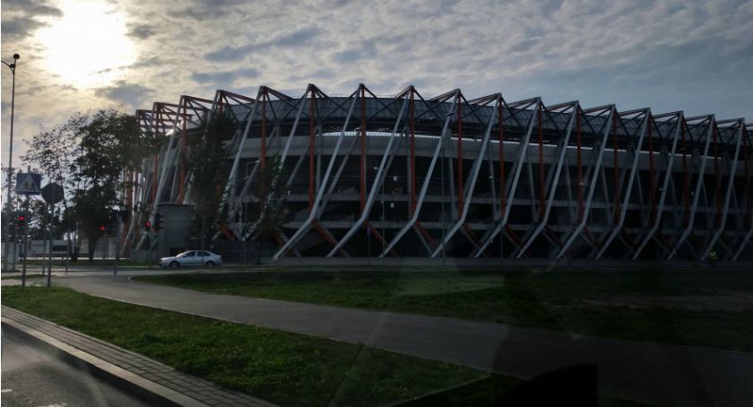 Z okazji Dnia Unii Europejskiej pochwalono się stadionem. Czy aby na pewno jest czym?