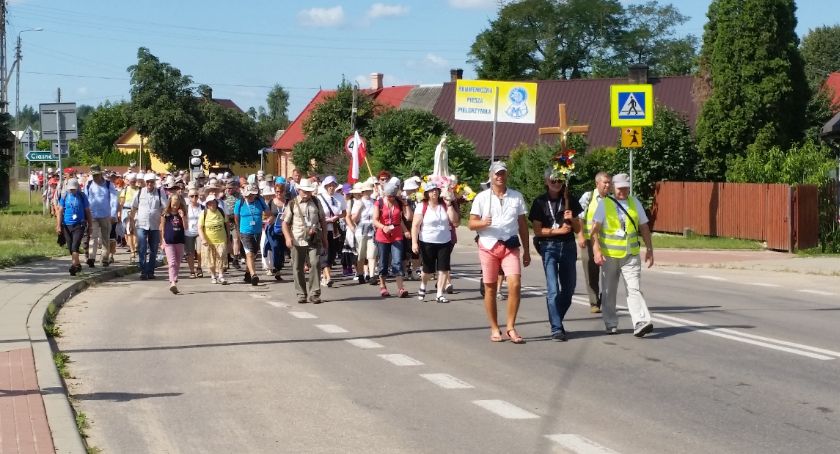 Arcybiskup zdecydował o odwołaniu niektórych pielgrzymek