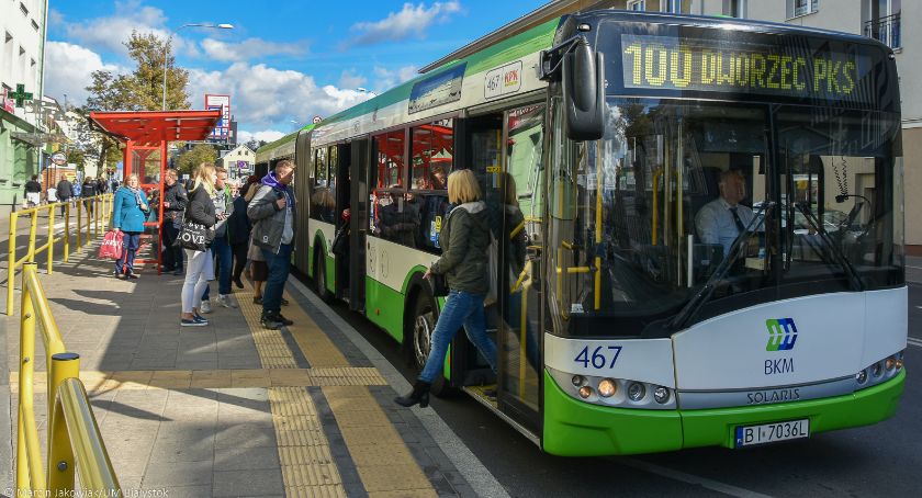 Zmniejszenie liczby kursów autobusów przyniosło mniejsze straty