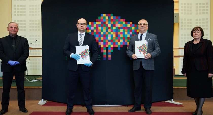 Na kształcenie młodzieży zarząd województwa przeznaczył 5,5 mln złotych