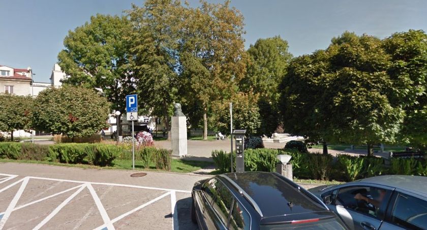 Miasto Białystok czeka batalia z gigantem internetowym. Google pokazuje na mapie nową nazwę skweru