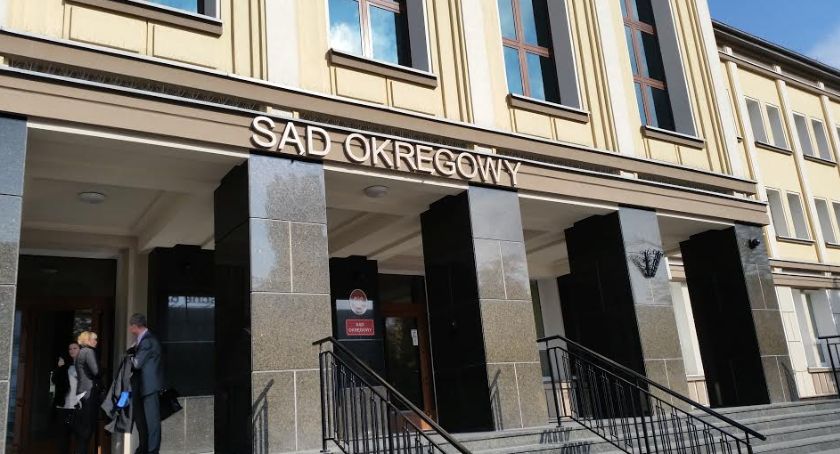 Obywatel ma prawo rejestrować przebieg posiedzenia rady gminy. Sąd uniewinnił mieszkańca Haciek