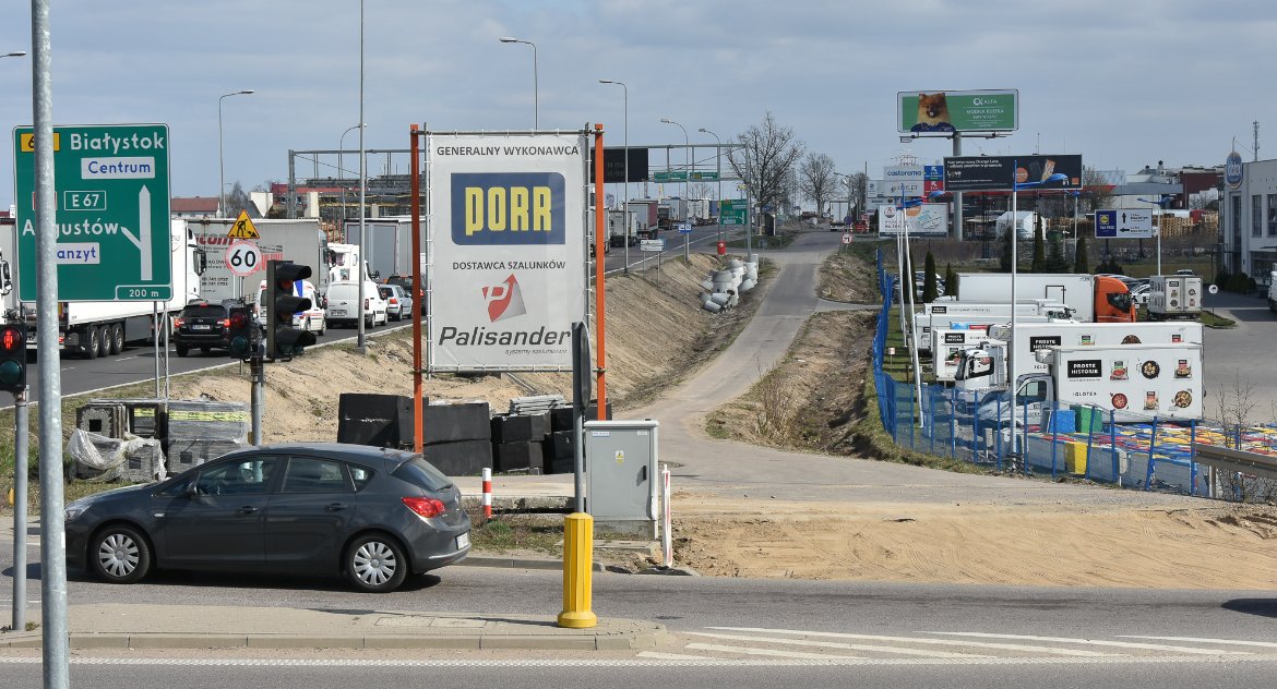 Budowa Węzła Porosły przedłuży się co najmniej do końca roku