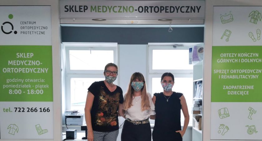 Sprzęt ortopedyczny dostępny w szpitalu dla małych pacjentów