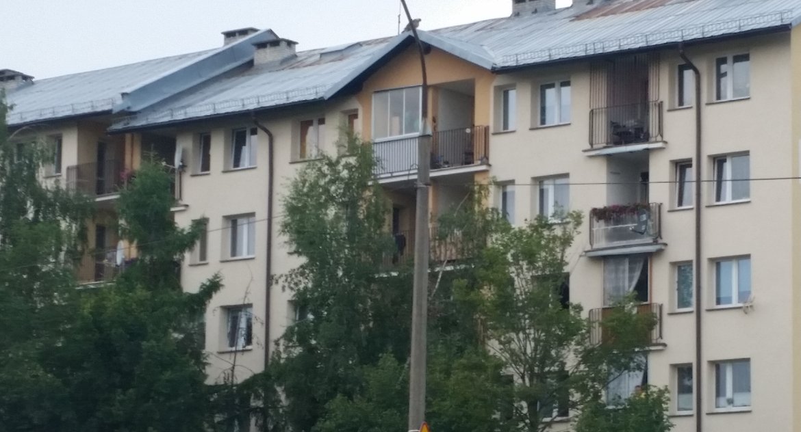 Mieszkańcy bloków komunalnych nie składają broni w walce o dach nad głową