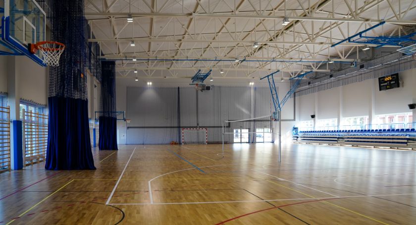 Ponad 13 milionów złotych kosztowała nowa sala sportowa w białostockim Mechaniaku