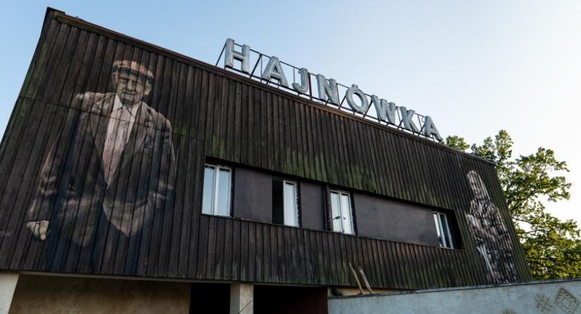 Stacja kultury na stacji Hajnówka. To pierwszy taki drewnal w regionie
