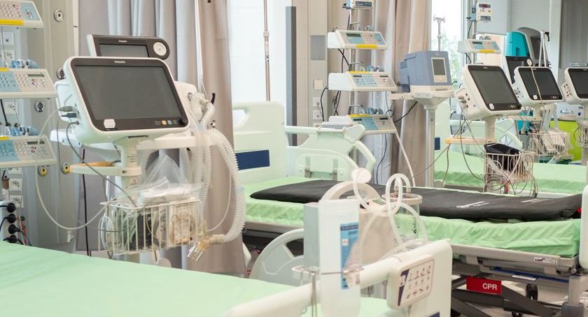Szpitale podległe marszałkowi województwa miały i mają zapasy respitatorów