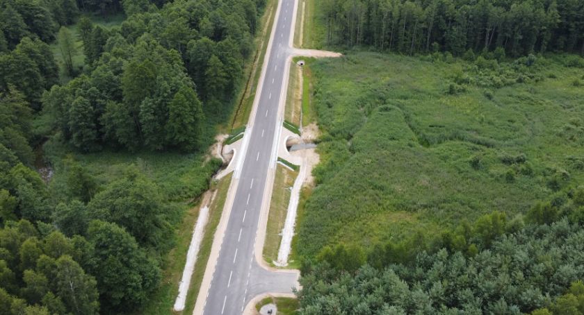 Z opóźnieniem, to z opóźnieniem, ale w końcu można jechać drogą z Sokółki do Dąbrowy Białostockiej