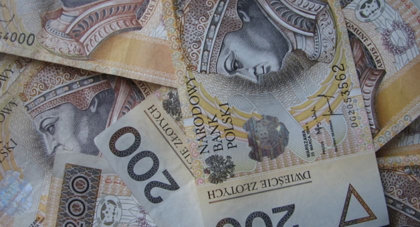 Zwolnienie ze składek. Kto i kiedy może się o to starać?