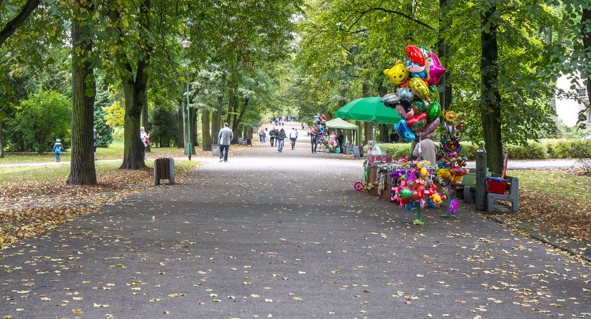 Może w tym roku źle nie będzie. Przedsiębiorcy już pytają o miejsca do handlu w Parku Planty