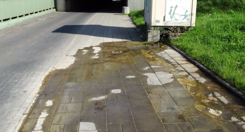 Wycieka wciąż tylko nie wiadomo co