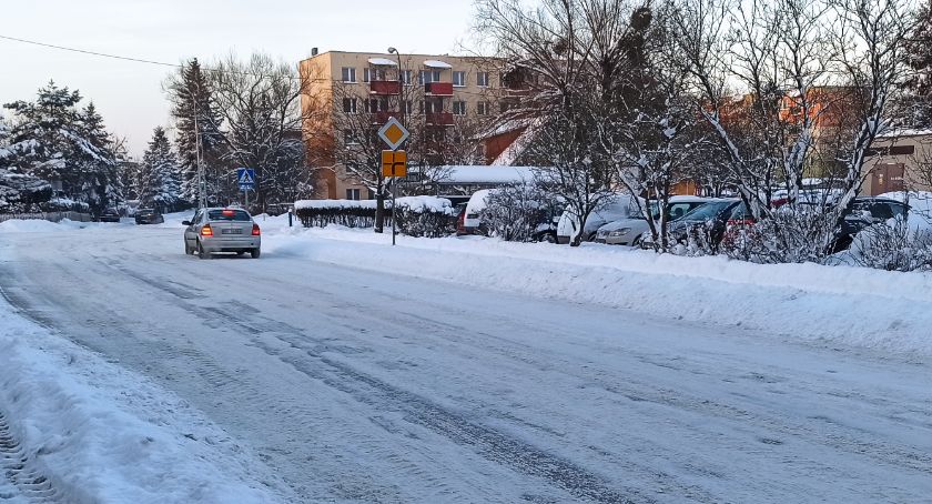 Porządne oczyszczenie auta jest obowiązkiem kierowcy