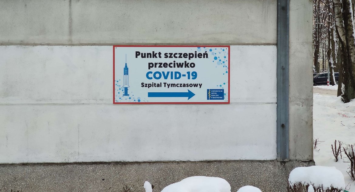 Jak będą wyglądały dowozy seniorów na szczepienia? W tej sprawie jest dwugłos