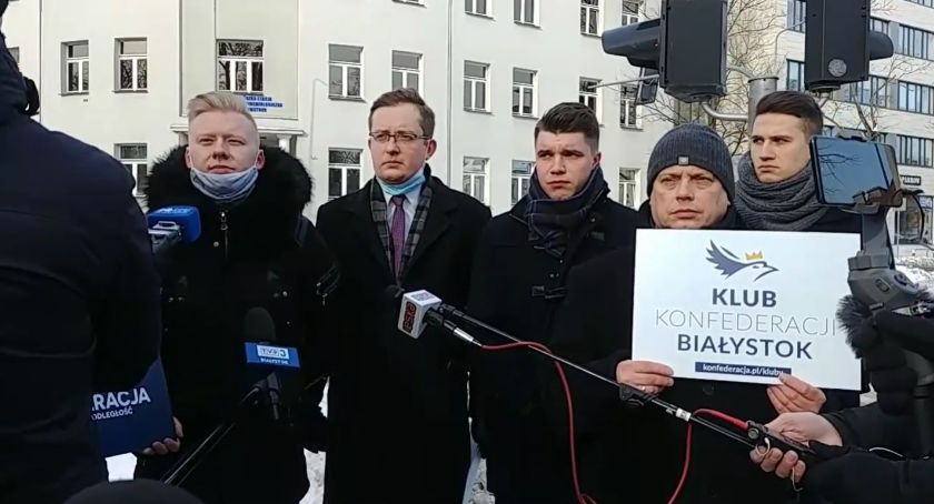 Poseł Winnicki interweniował w podlaskim sanepidzie. Złożył 12 pytań