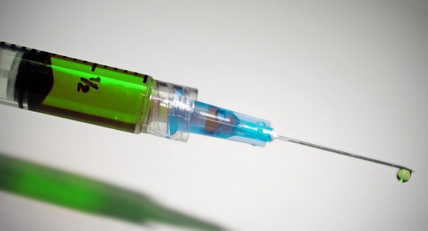 Okazuje się, że nawet szczepienia nie rozwiążą problemów z epidemią koronawirusa