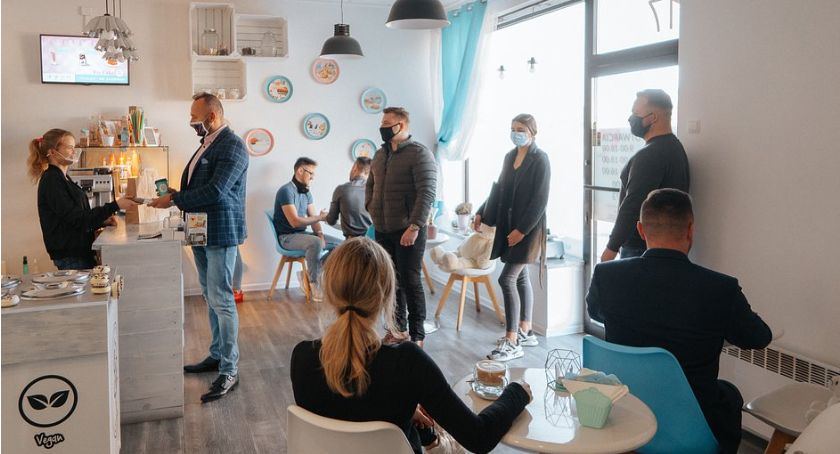 Lockdown spowodował zamknięcie części biznesów gastronomicznych. Z pomysłem na prowadzenie biznesu wychodzi Fit Cake