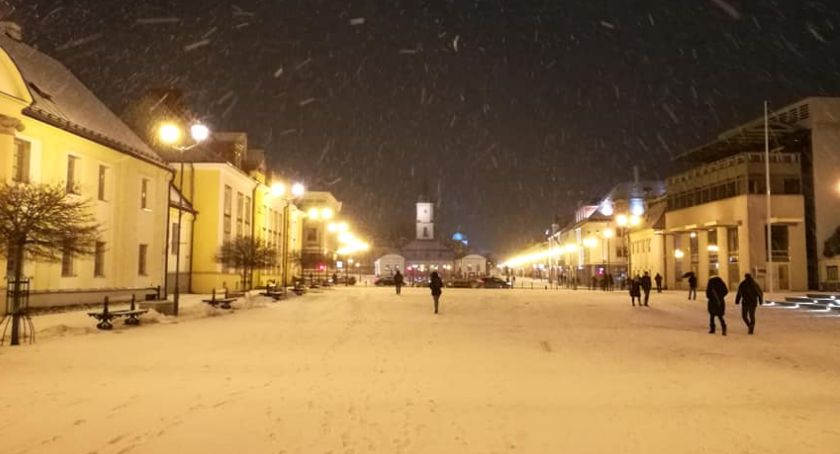 Znów sypnęło śniegiem i znów nie było komu odśnieżać