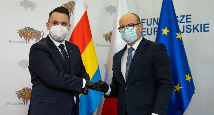Ponad 32 mln złotych trafiło do Miasta Białystok. To kolejna dotacja od marszałka na kształcenie młodzieży