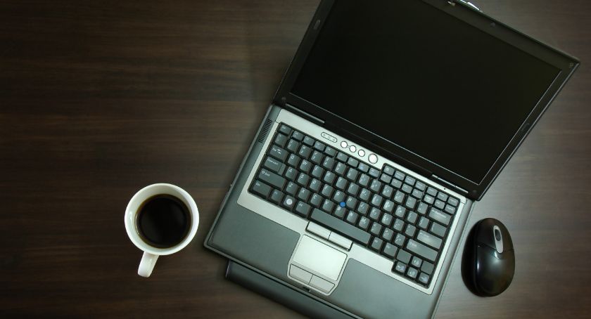 W kontakcie z urzędem skarbowym warto wykorzystać internet