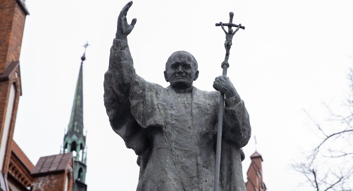 Jan Paweł II był i jest ważną postacią w Białymstoku