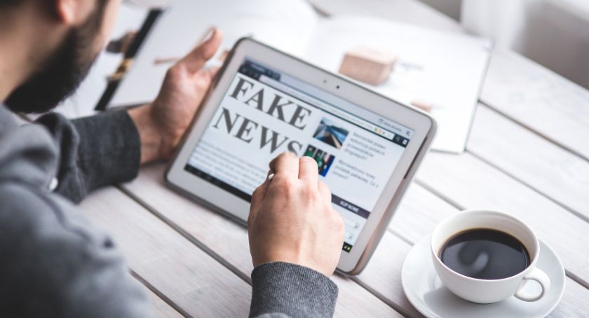Stowarzyszenie Demagog walczy z dezinformacją w sieci. Możesz sprawdzić jak działa i zdobyć cenną wiedzę, jak nie nabrać się na fake newsy