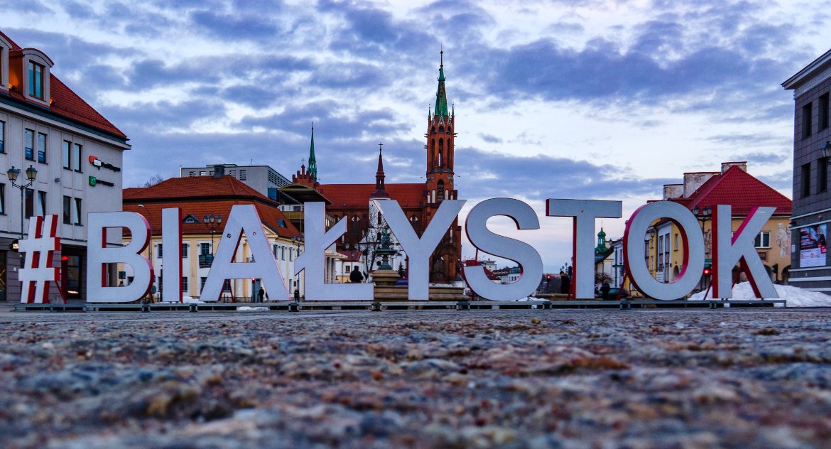 Pieniędzy na pomoc przedsiębiorcom nie ma. Ale na propagandę magistratu jest wystarczająco. Na każdy miesiąc