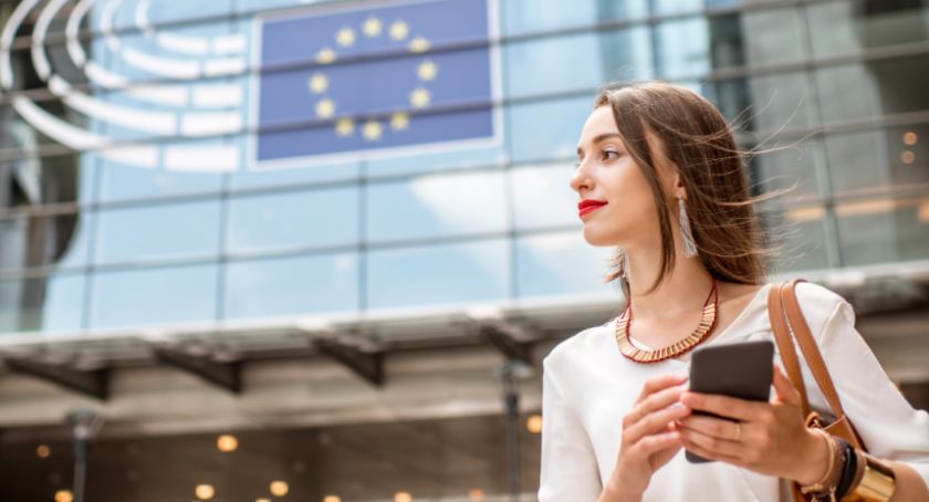 Pokolenie ZET nie zna Polski sprzed wejścia do UE