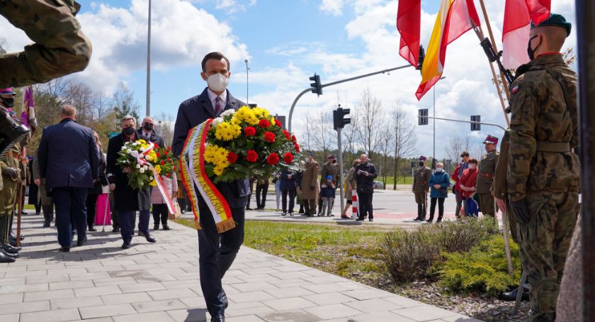 Uroczystości 10. Pułku Ułanów Litewskich odbyły się wciąż bez pomnika w Białymstoku