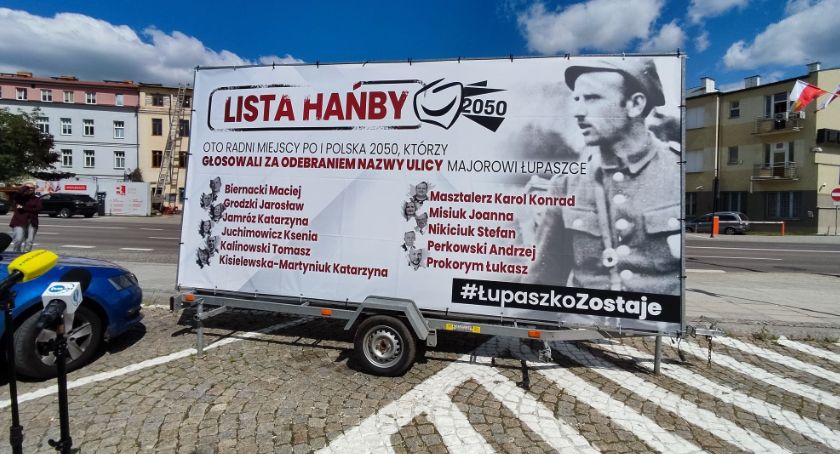 Lista wstydu stanęła. Wkrótce będzie jeździła po Białymstoku