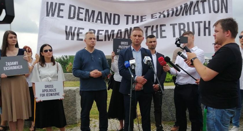 Dzień przed oficjalnymi uroczystościami padła prośba o ujawnienie prawdy o Jedwabnem