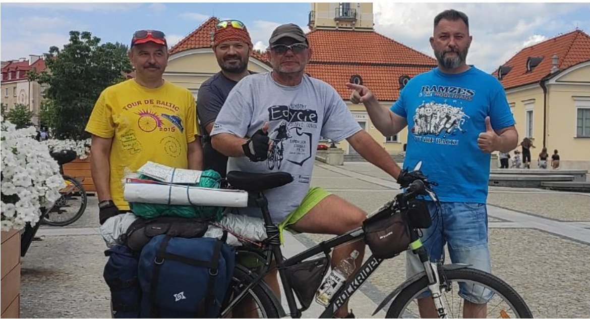 Przemierza Polskę na rowerze, by pomóc ciężko chorej Edycie. Jest zachwycony naszym regionem