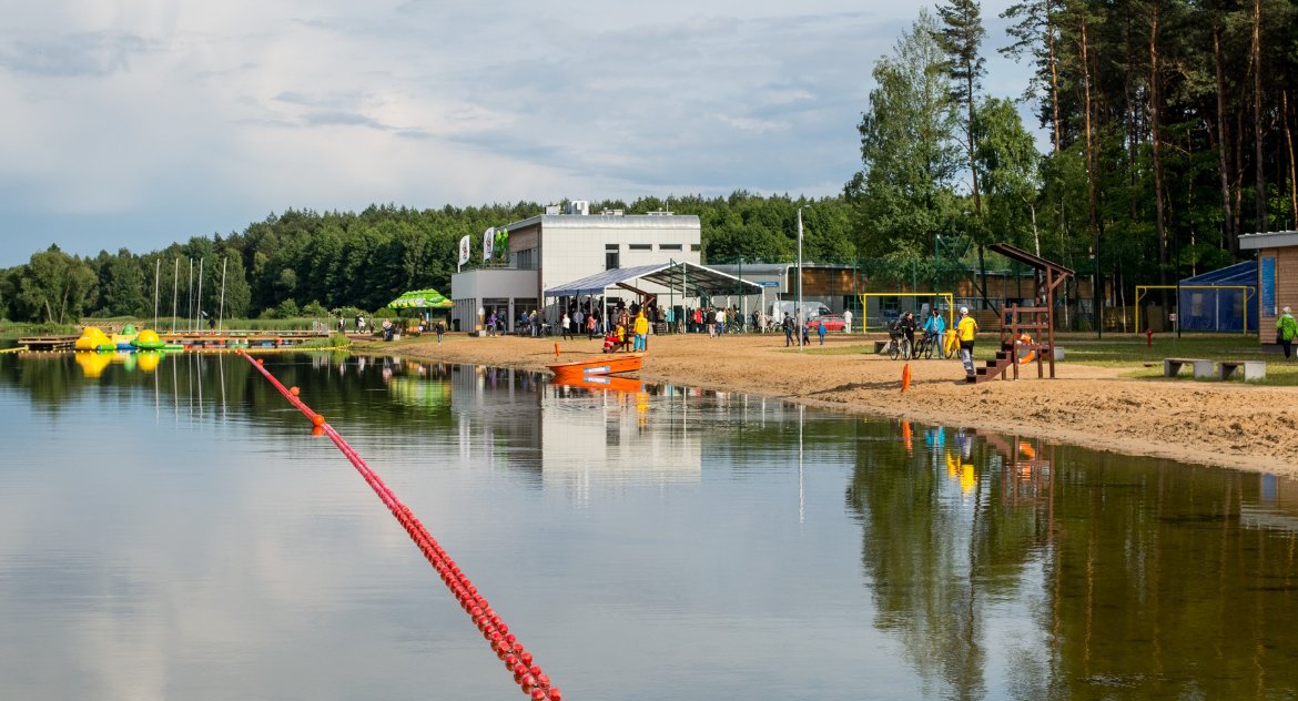Skoro na Dojlidach działa już wakepark to pora najwyższa wykosić wodorosty