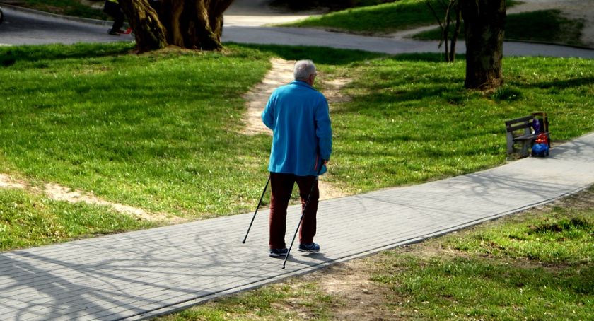 Seniorzy chcą ponownego przeliczania emerytur. Ale nie każdy dostanie podwyżkę