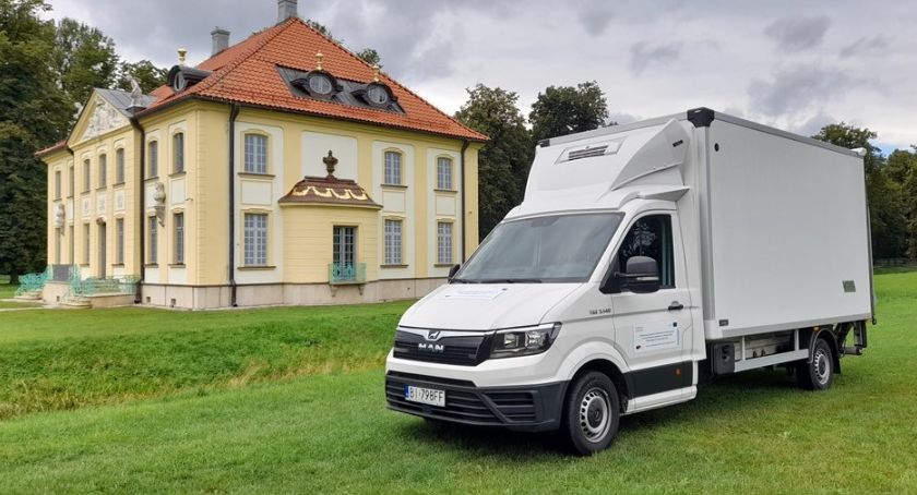 W zasobach Muzeum Podlaskiego pojawił się samochód przeznaczony do transportu zabytków