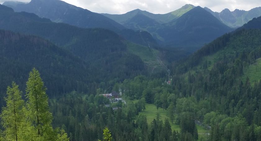 Polacy chcą nadal wypoczywać. Rezerwują na urlopy terminy jesienne