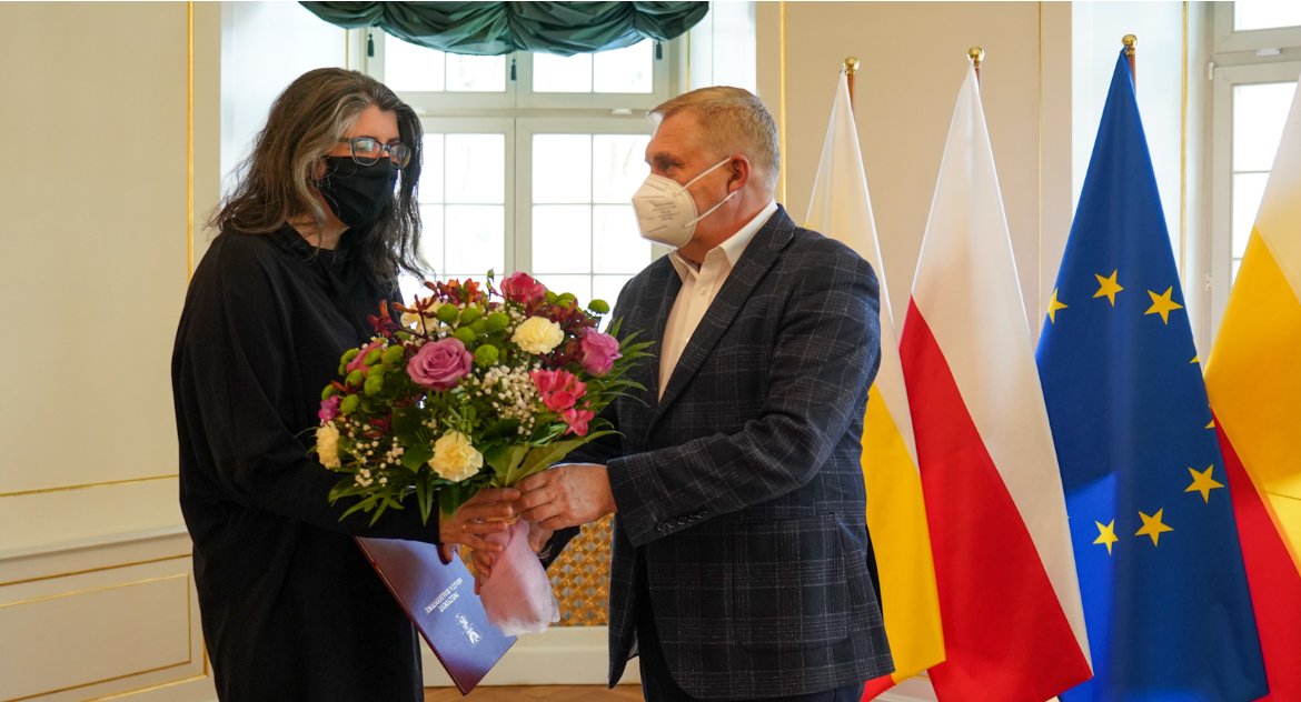 Pan prezydent może pani dyrektor skoczyć tam, gdzie białostoczanie mogą panią dyrektor… pocałować. Wężykiem, wężykiem
