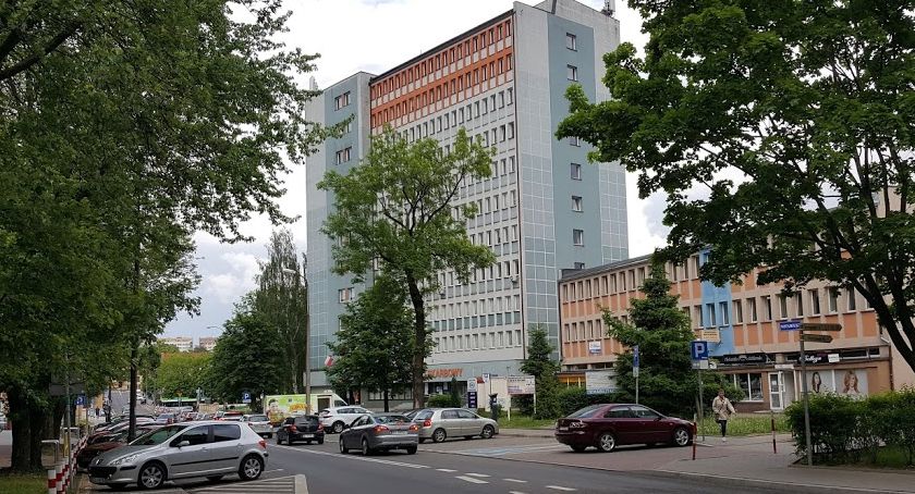 Po co stać w kolejce, skoro do urzędu można się wcześniej umówić na dogodny termin