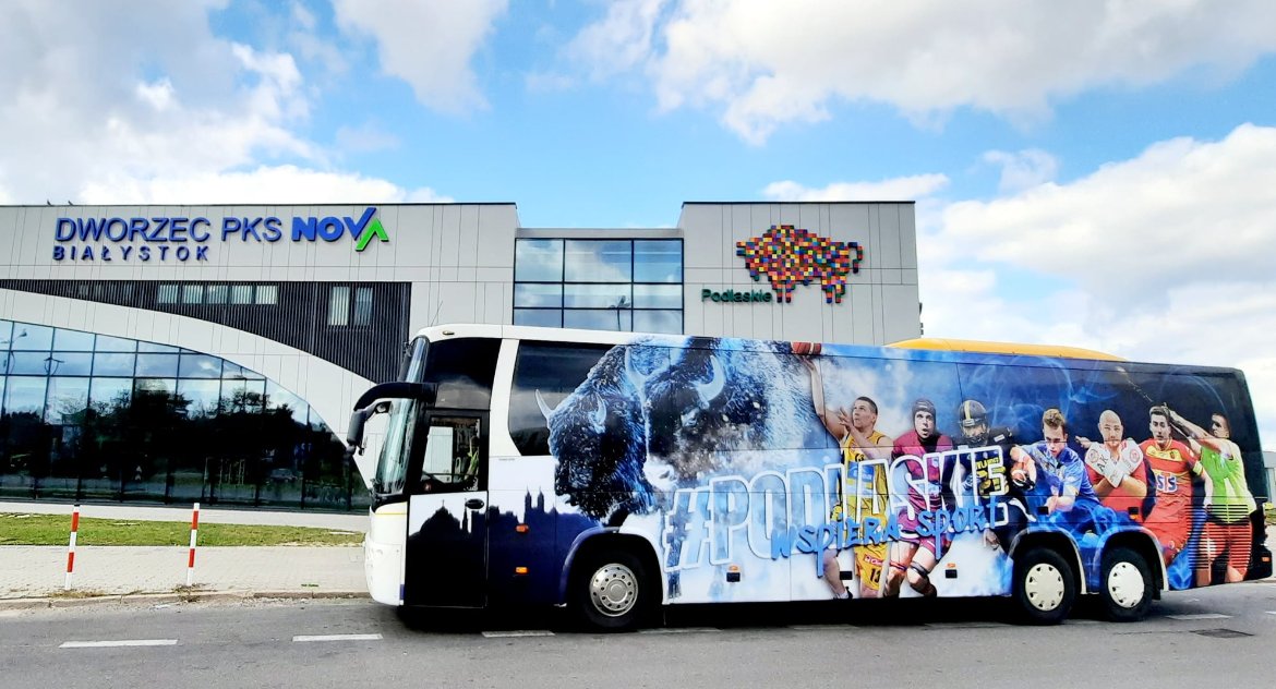 Na podlaskie drogi wyjechał już sportowy autobus