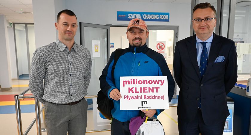 Grzegorz Wiszowaty jest milionowym klientem pływalni na Stromej