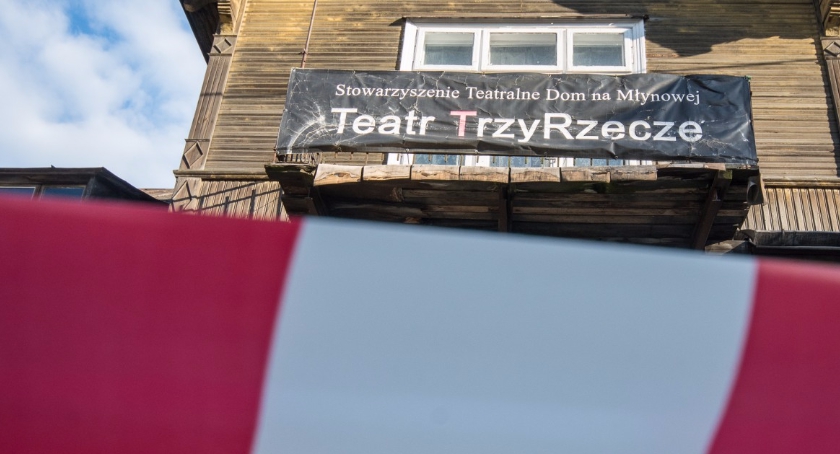 Przeszukano siedzibę Stowarzyszenia Teatralnego Dom na Młynowej „Teatr Trzyrzecze”