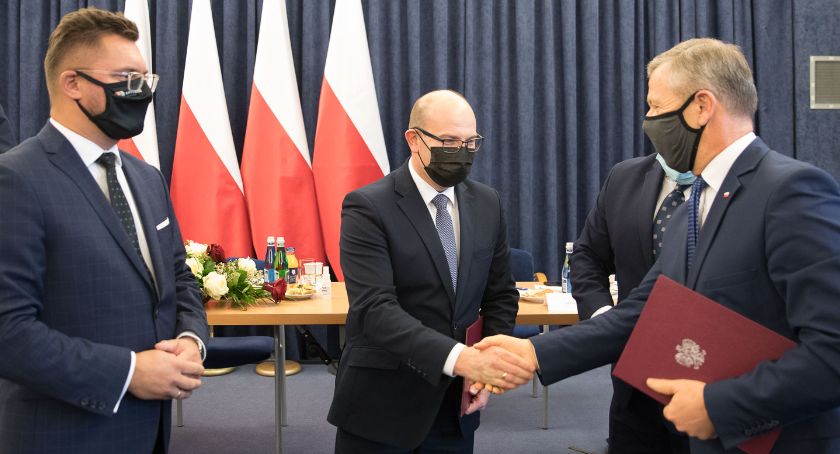 Prezydent Andrzej Duda powołał marszałka Artura Kosickiego do Rady ds. Samorządu Terytorialnego